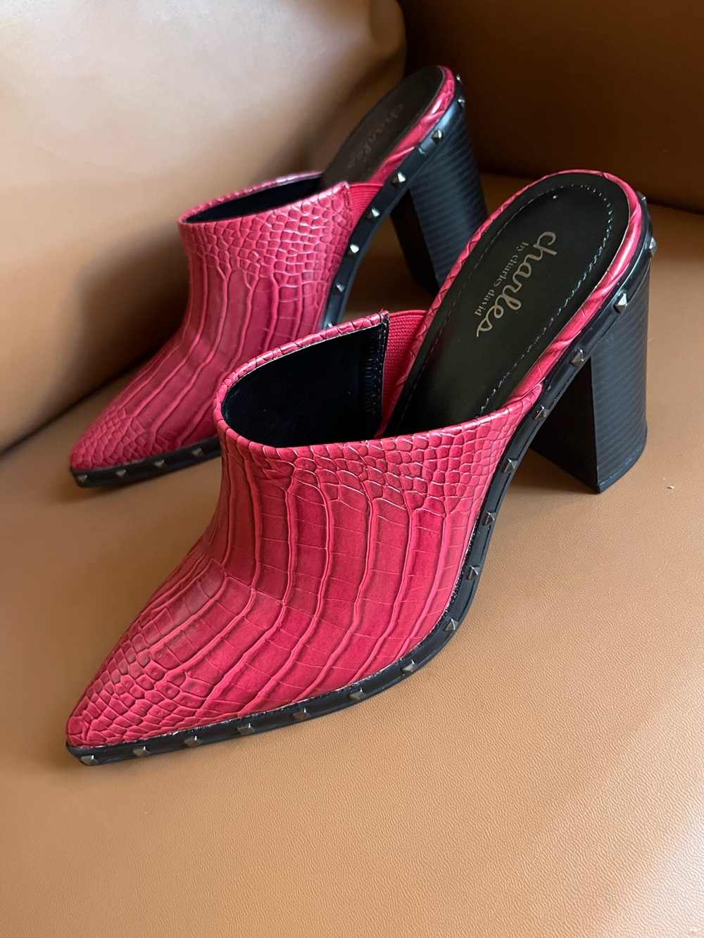 Charles by Charles David Shoes Mules Red Textured Croc Platform Studded size 9 - Picture 5 of 12